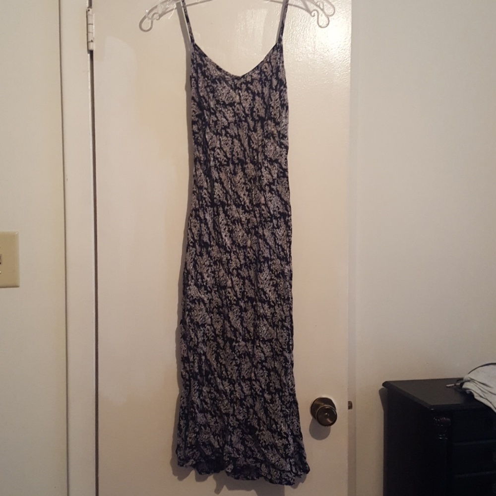 ||| LAST CALL |||   Midi dress